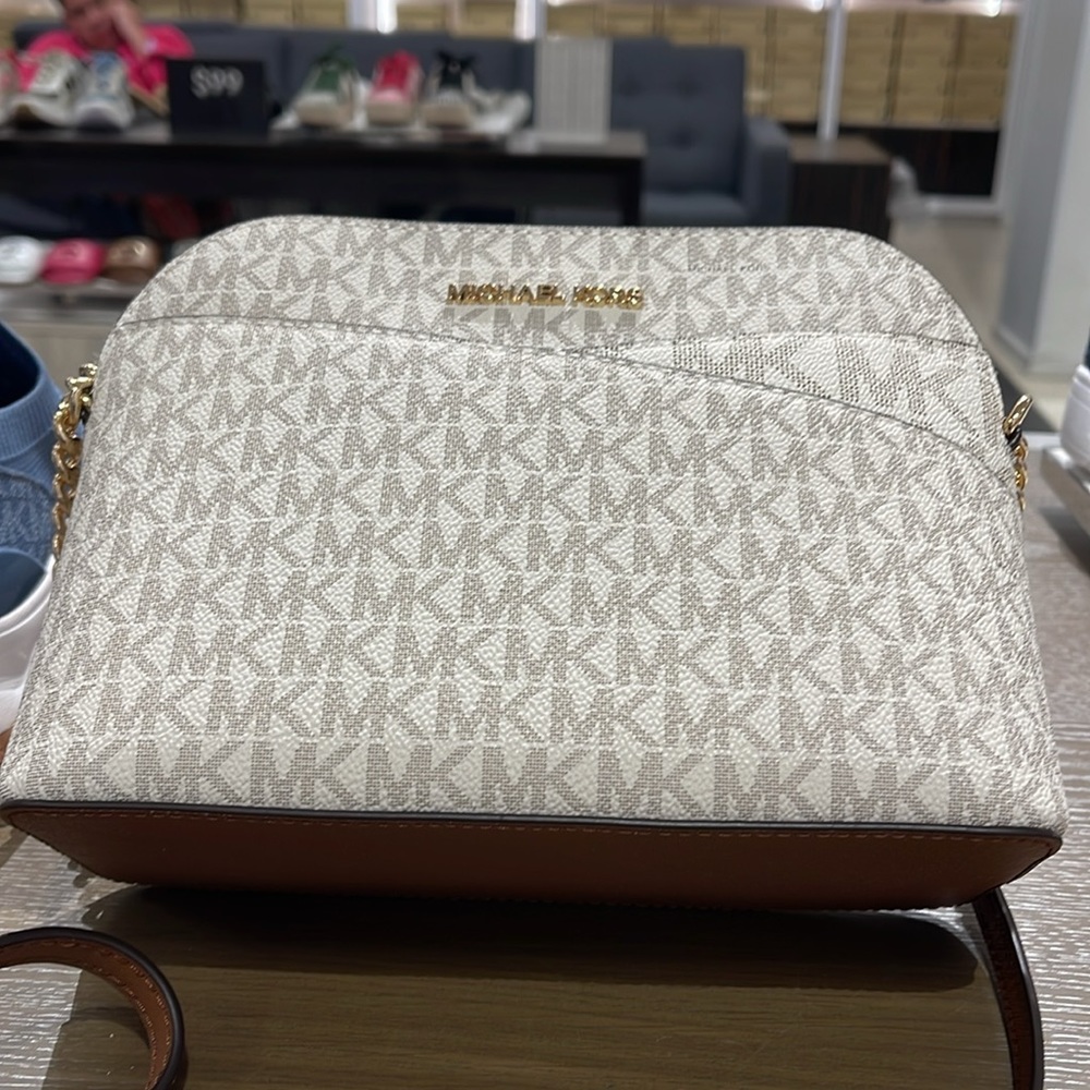 MICHAEL KORS Jet Set Medium Logo Dome Satchel Crossbody XCROSS XBODY
Vanilla - Picture 7 of 16